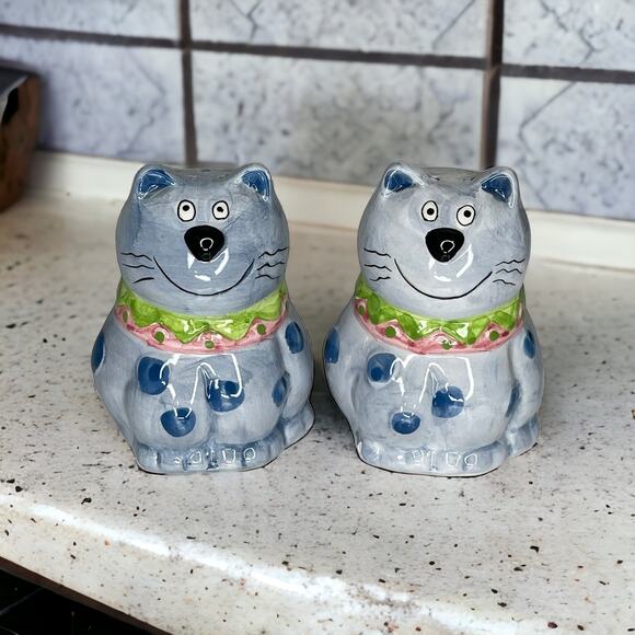 Vintage Cat Salt and Pepper Shakers Set - Picture 11 of 11